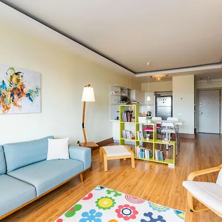 Vibrant Residance Flat With City View In Umraniye
